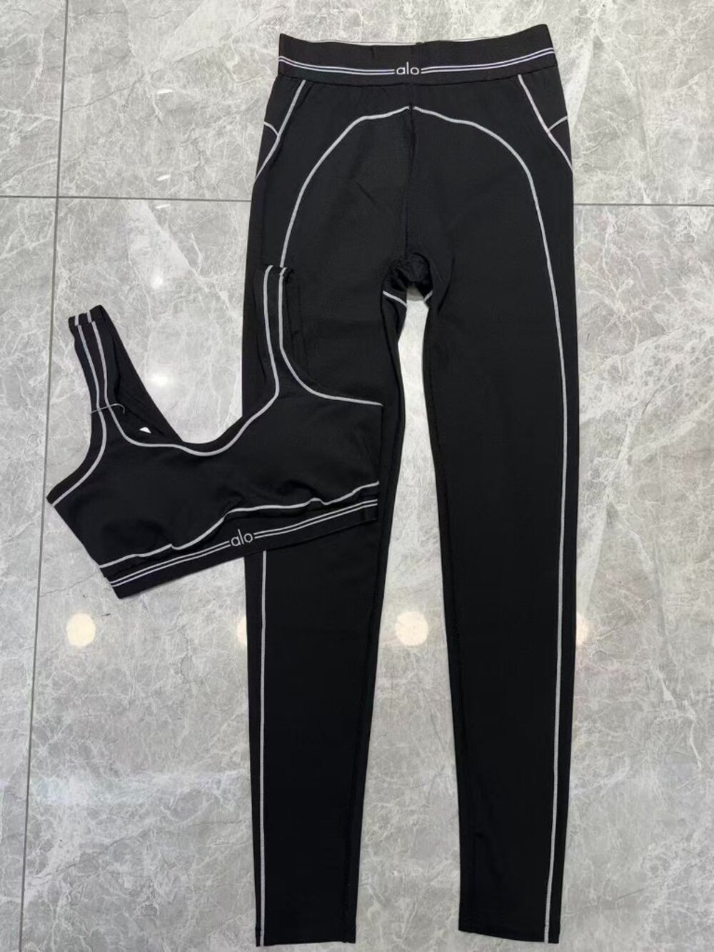 ALO Yoga Set